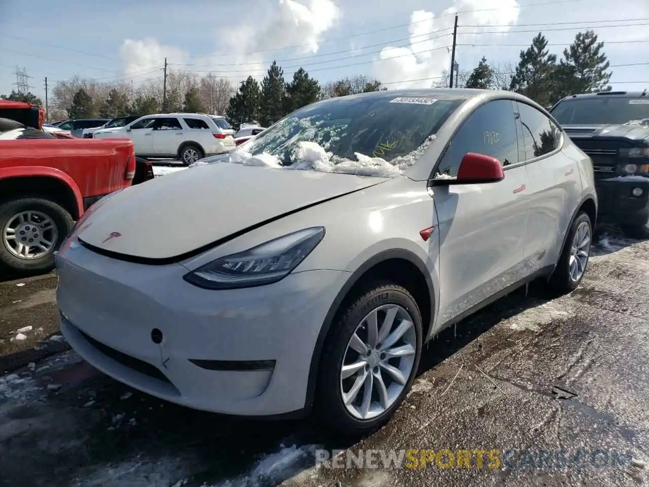 2 Photograph of a damaged car 5YJYGDEE0MF076545 TESLA MODEL Y 2021