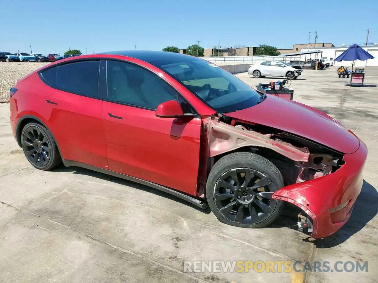 4 Photograph of a damaged car 5YJYGDEE0MF079865 TESLA MODEL Y 2021