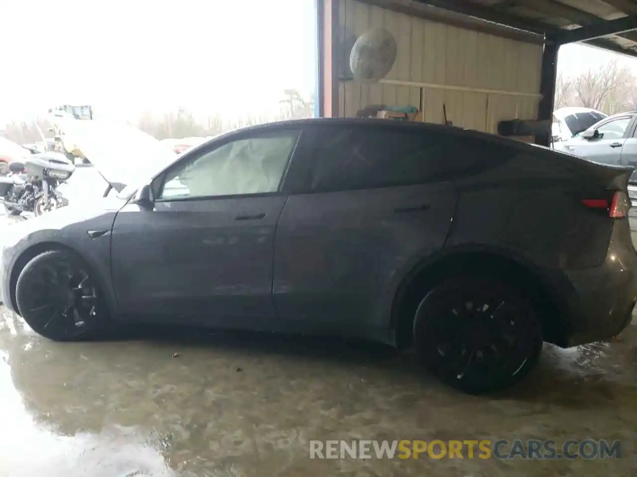 8 Photograph of a damaged car 5YJYGDEE0MF080286 TESLA MODEL Y 2021