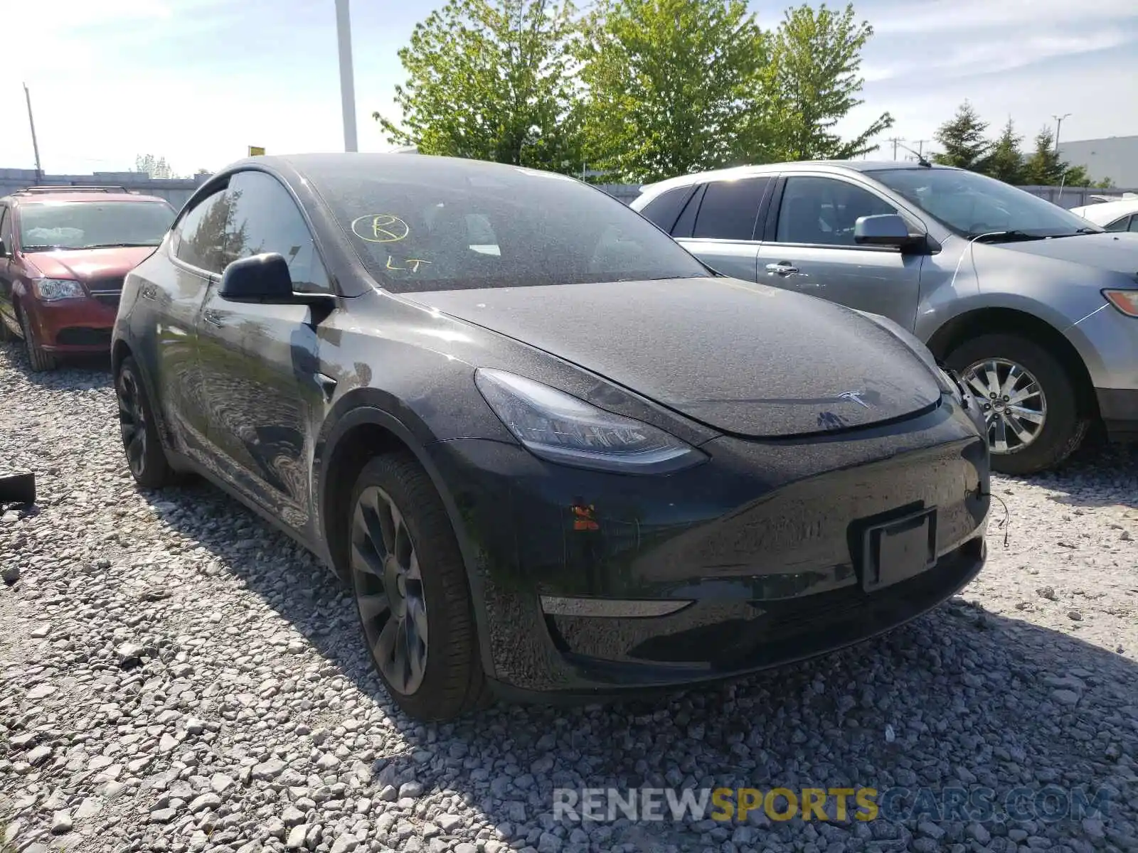 1 Photograph of a damaged car 5YJYGDEE0MF081177 TESLA MODEL Y 2021