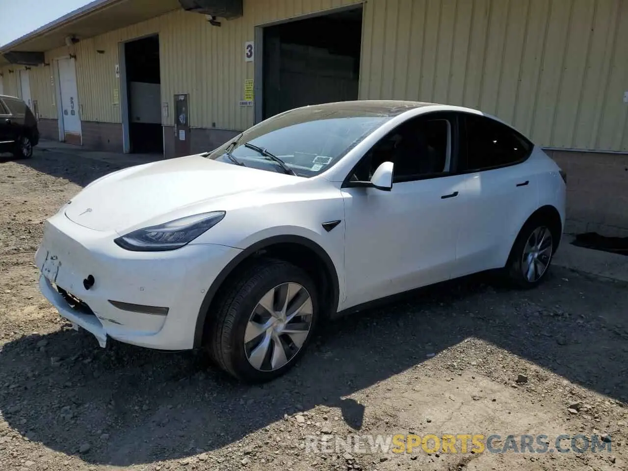 1 Photograph of a damaged car 5YJYGDEE0MF083558 TESLA MODEL Y 2021