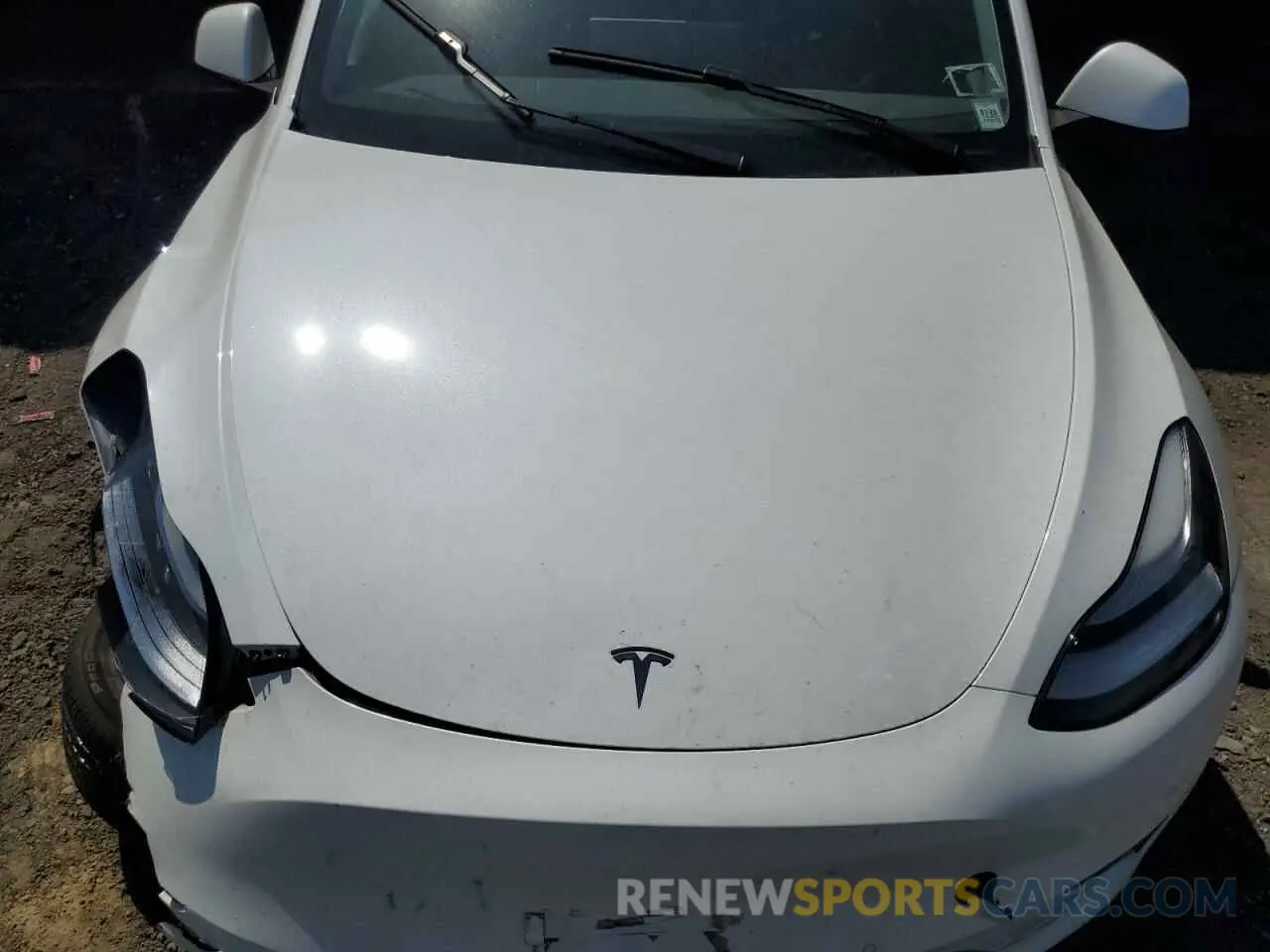 12 Photograph of a damaged car 5YJYGDEE0MF083558 TESLA MODEL Y 2021