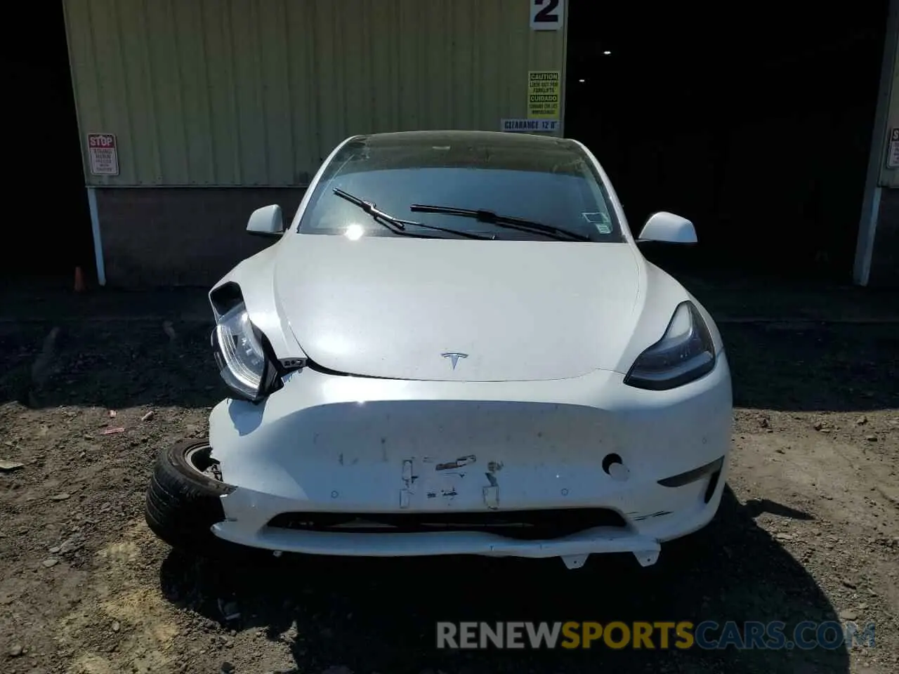 5 Photograph of a damaged car 5YJYGDEE0MF083558 TESLA MODEL Y 2021