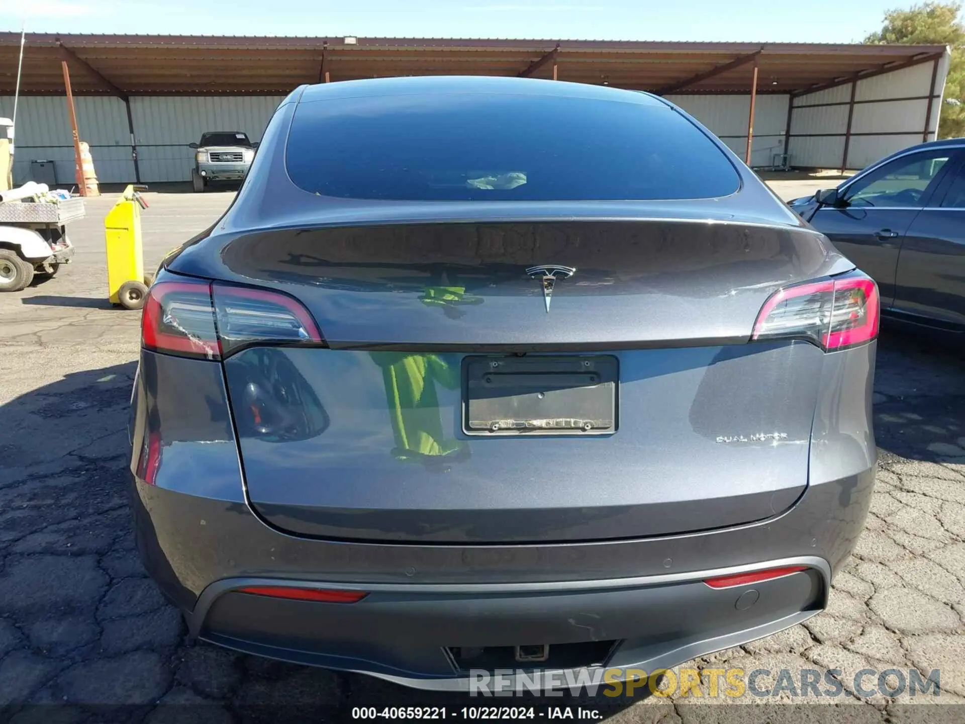 17 Photograph of a damaged car 5YJYGDEE0MF084144 TESLA MODEL Y 2021