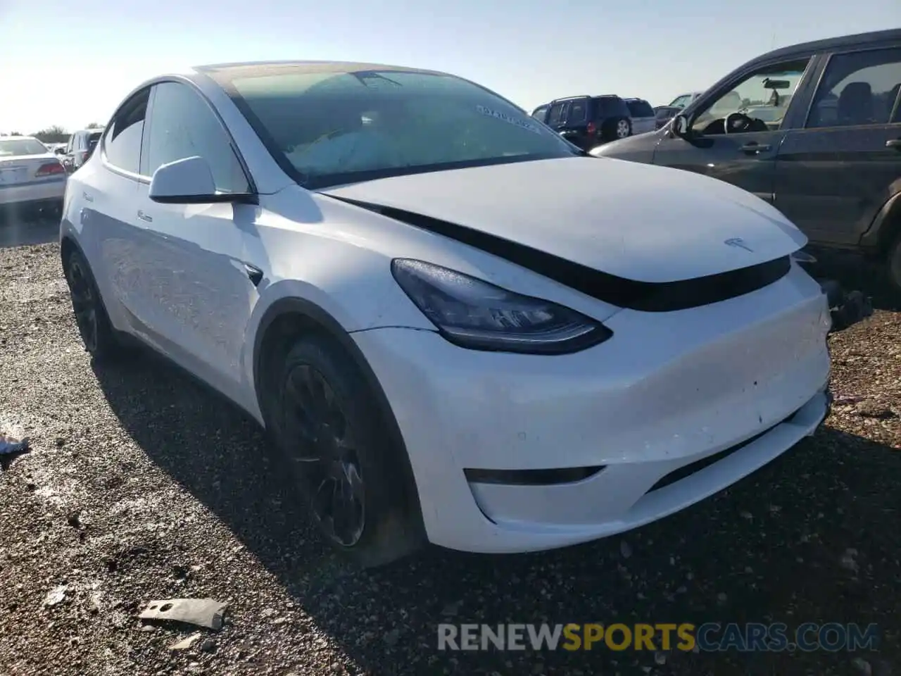 1 Photograph of a damaged car 5YJYGDEE0MF084435 TESLA MODEL Y 2021