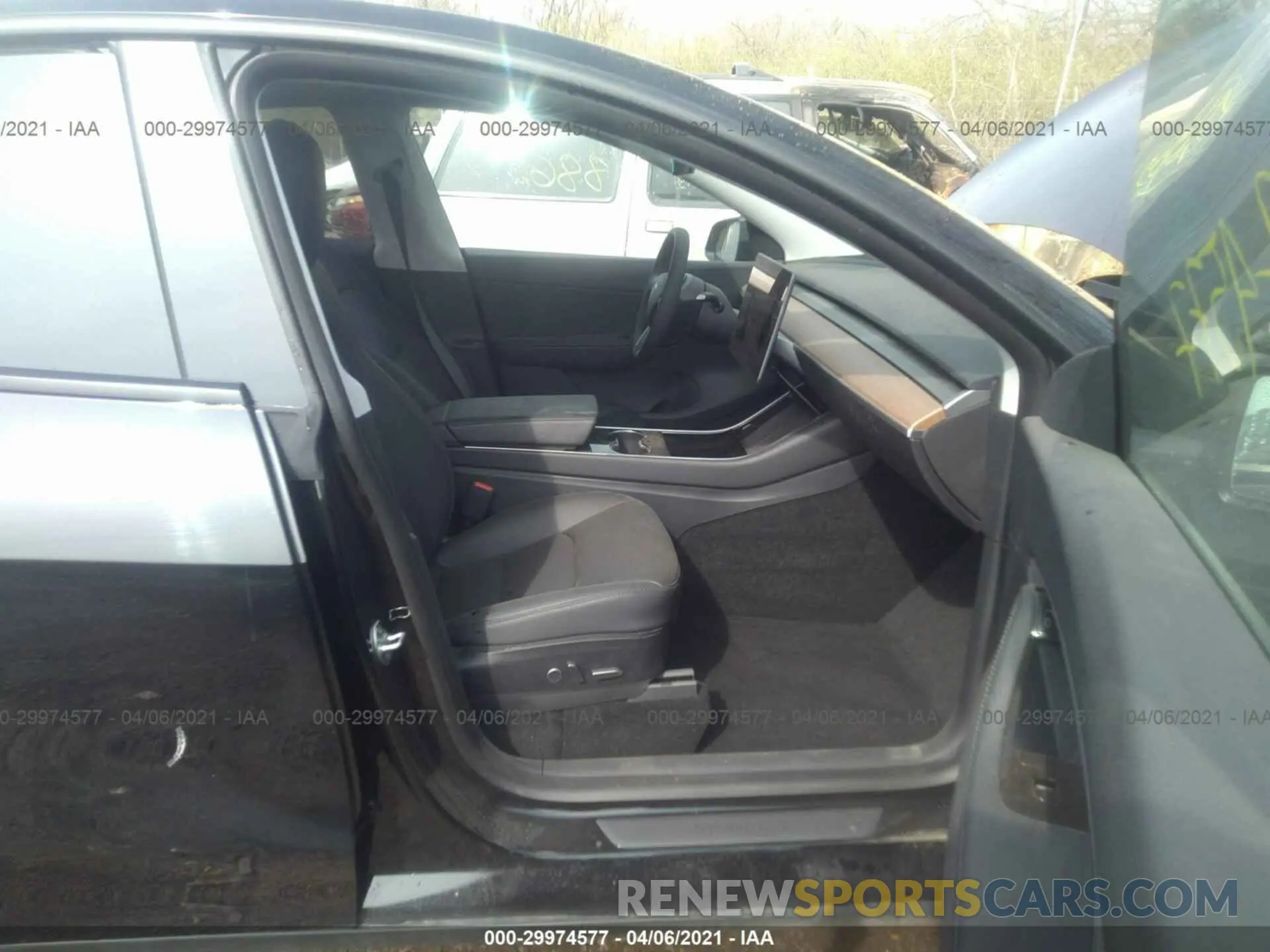 5 Photograph of a damaged car 5YJYGDEE0MF084788 TESLA MODEL Y 2021
