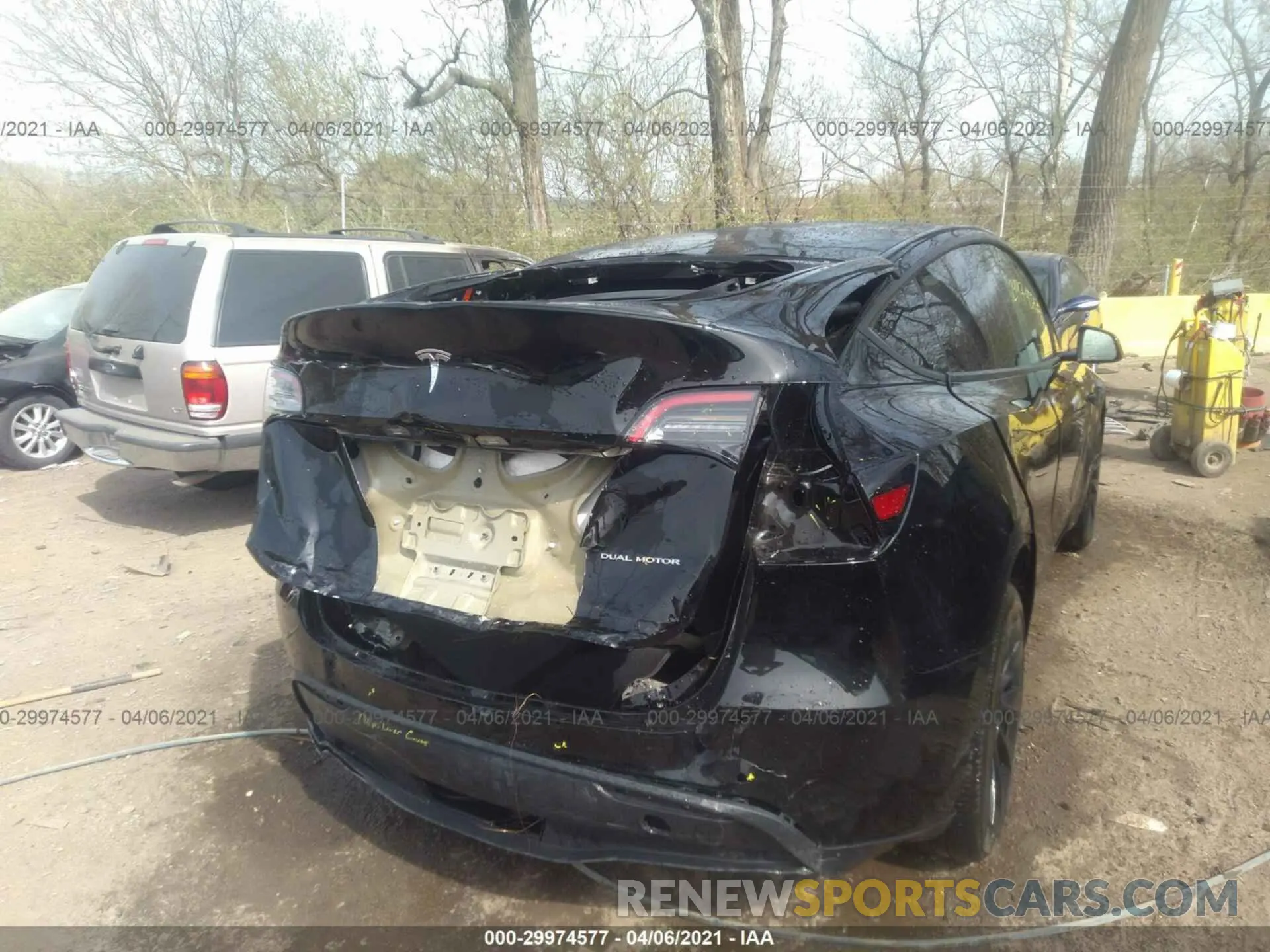 6 Photograph of a damaged car 5YJYGDEE0MF084788 TESLA MODEL Y 2021