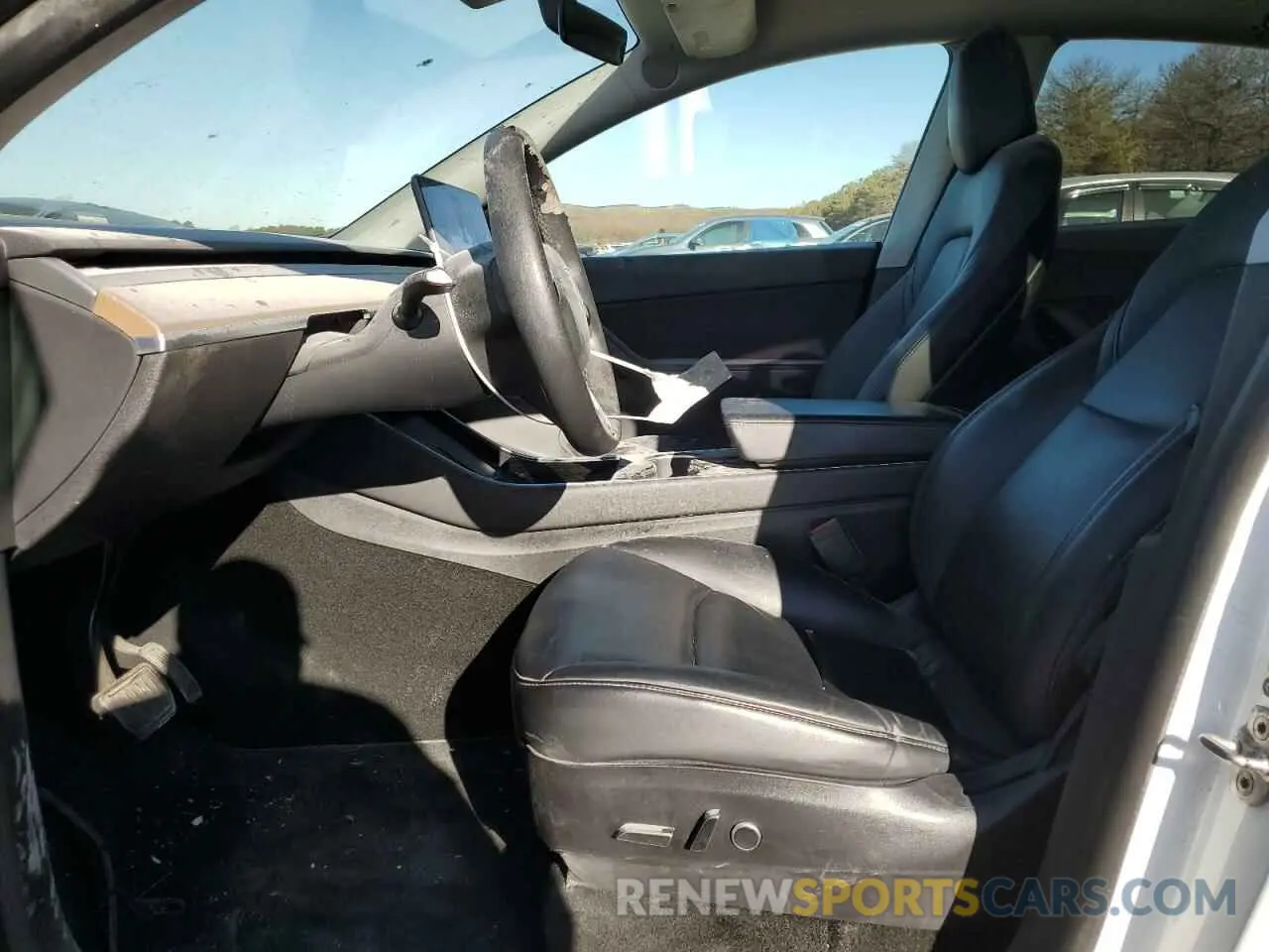 7 Photograph of a damaged car 5YJYGDEE0MF088517 TESLA MODEL Y 2021