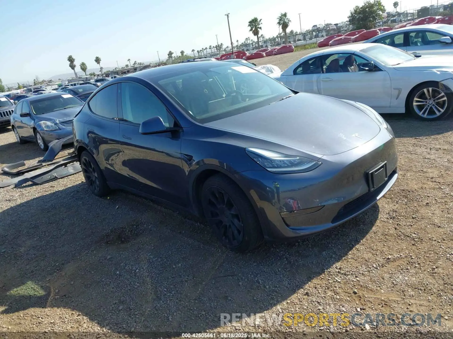 1 Photograph of a damaged car 5YJYGDEE0MF098108 TESLA MODEL Y 2021