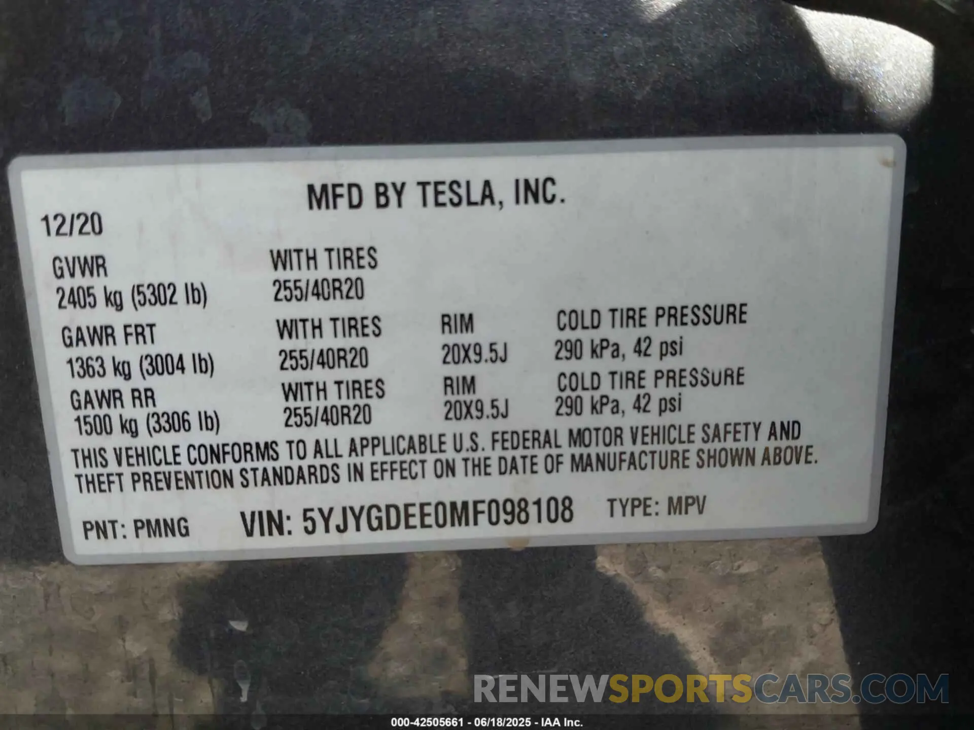 9 Photograph of a damaged car 5YJYGDEE0MF098108 TESLA MODEL Y 2021