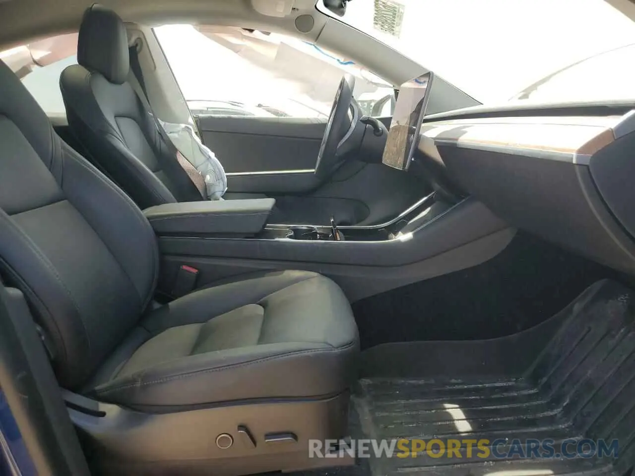 7 Photograph of a damaged car 5YJYGDEE0MF099467 TESLA MODEL Y 2021