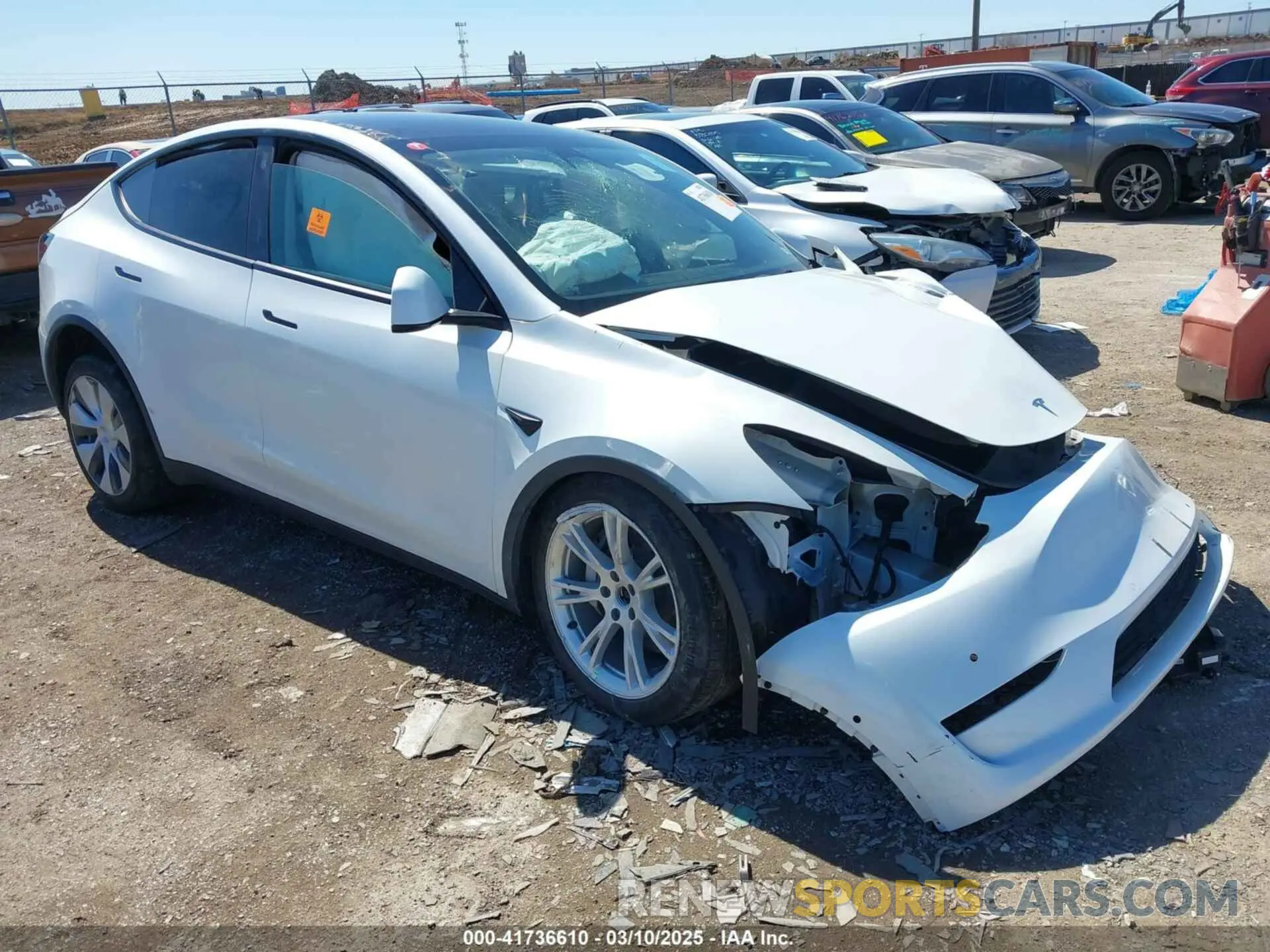 1 Photograph of a damaged car 5YJYGDEE0MF106255 TESLA MODEL Y 2021