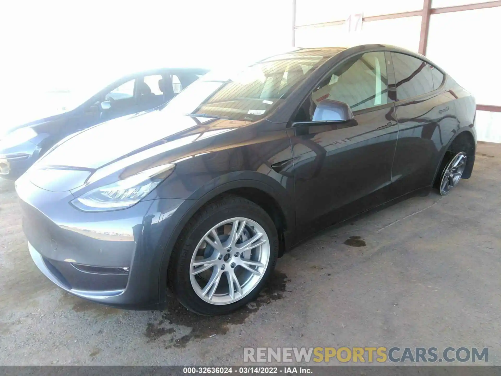 2 Photograph of a damaged car 5YJYGDEE0MF117921 TESLA MODEL Y 2021