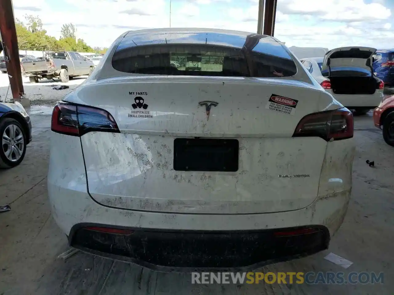 6 Photograph of a damaged car 5YJYGDEE0MF140034 TESLA MODEL Y 2021