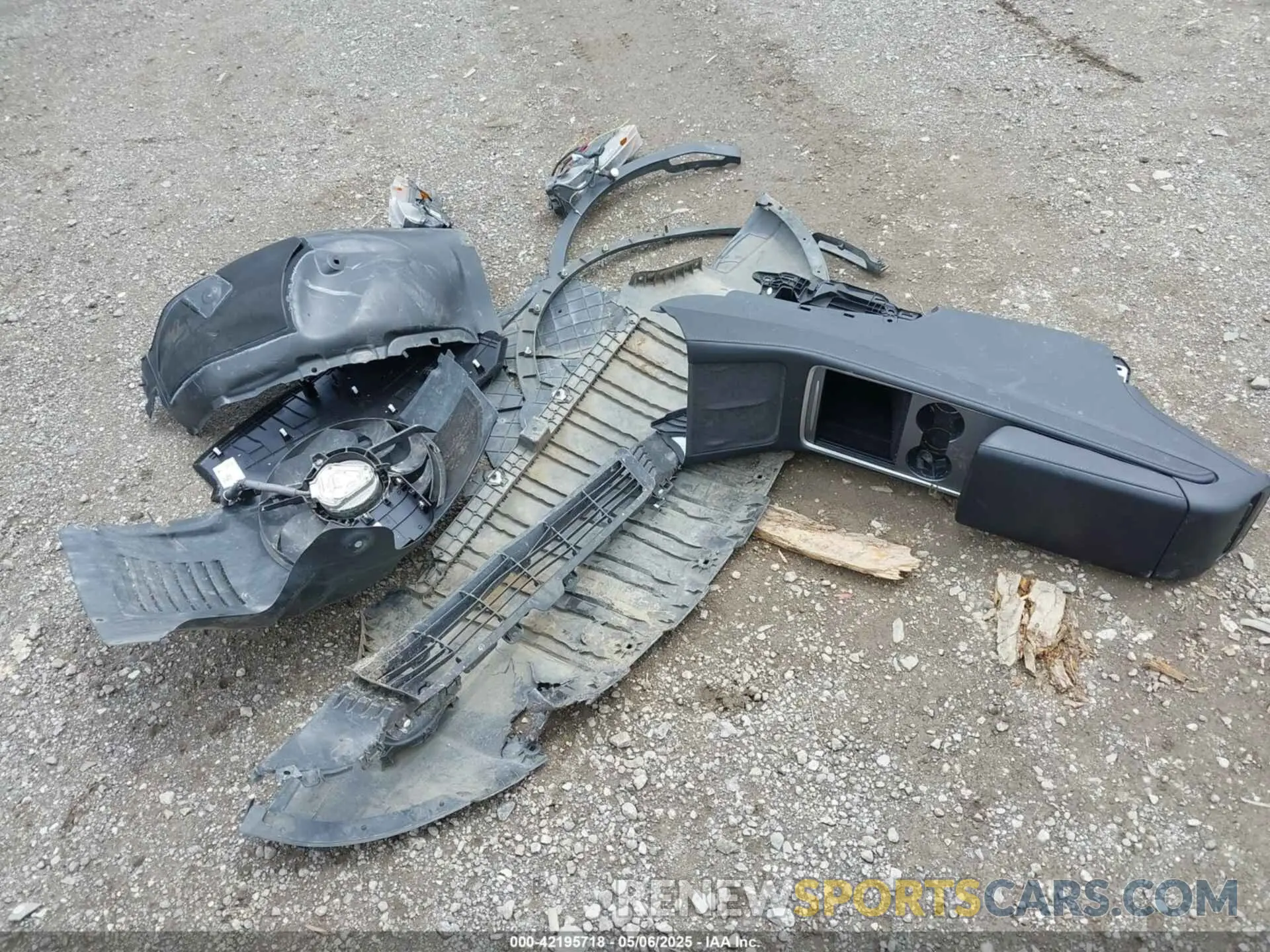 12 Photograph of a damaged car 5YJYGDEE0MF144777 TESLA MODEL Y 2021
