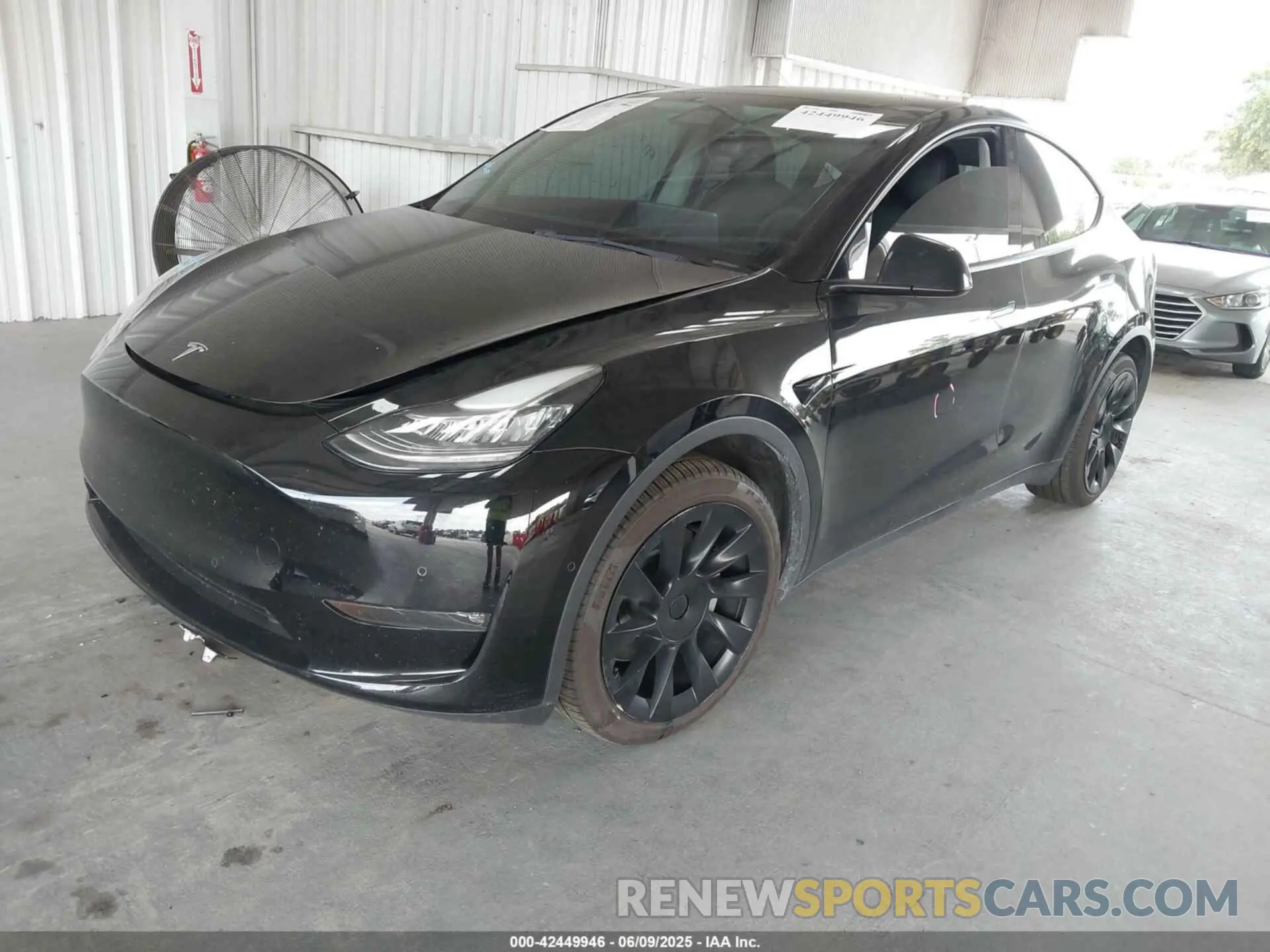 2 Photograph of a damaged car 5YJYGDEE0MF173101 TESLA MODEL Y 2021