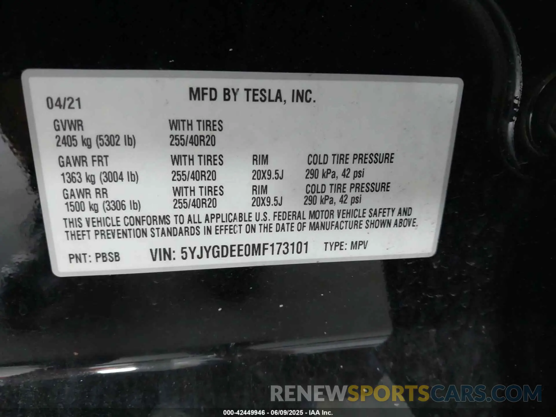 9 Photograph of a damaged car 5YJYGDEE0MF173101 TESLA MODEL Y 2021