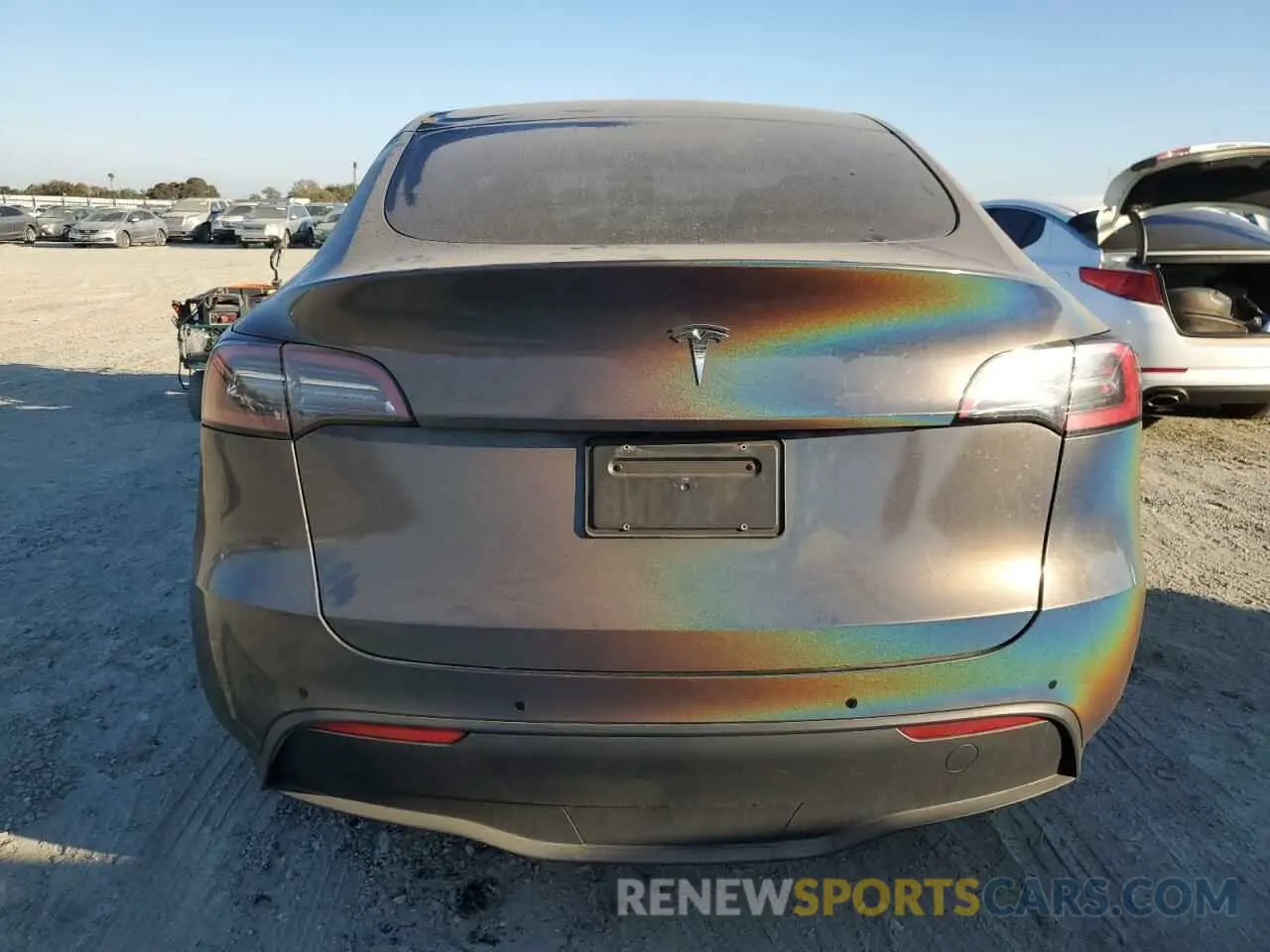 6 Photograph of a damaged car 5YJYGDEE0MF174328 TESLA MODEL Y 2021