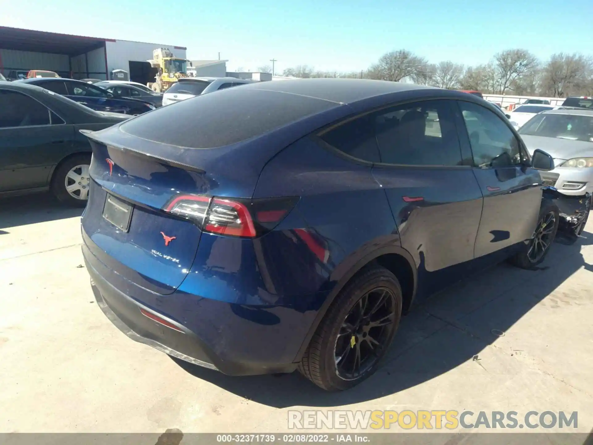 4 Photograph of a damaged car 5YJYGDEE0MF187371 TESLA MODEL Y 2021