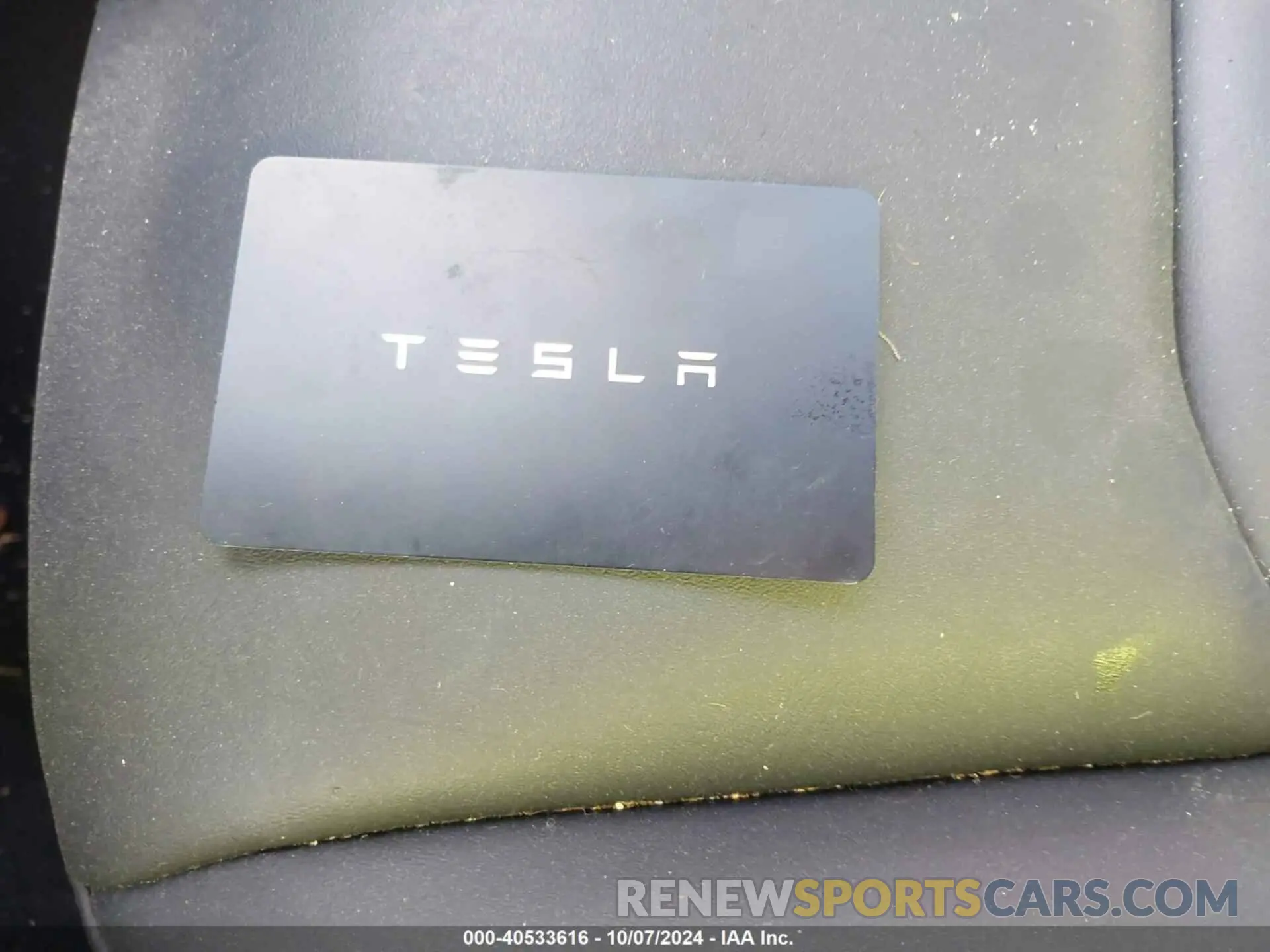 11 Photograph of a damaged car 5YJYGDEE0MF191243 TESLA MODEL Y 2021