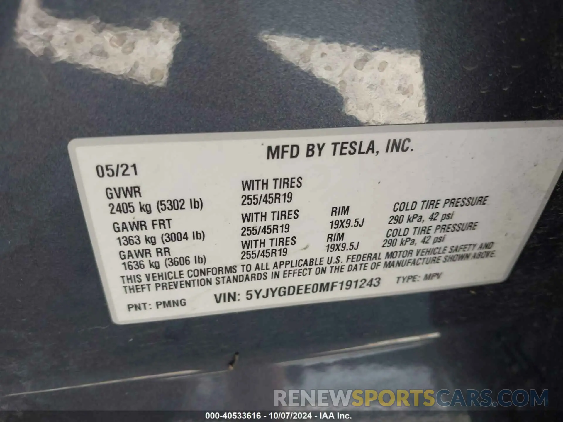 9 Photograph of a damaged car 5YJYGDEE0MF191243 TESLA MODEL Y 2021