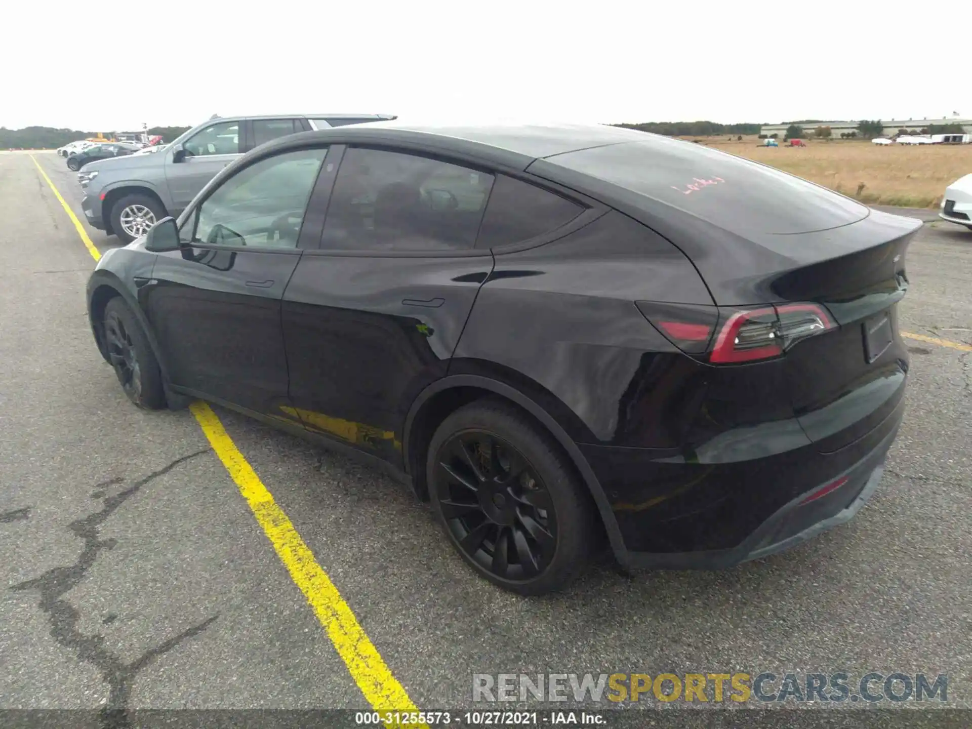 3 Photograph of a damaged car 5YJYGDEE0MF199049 TESLA MODEL Y 2021