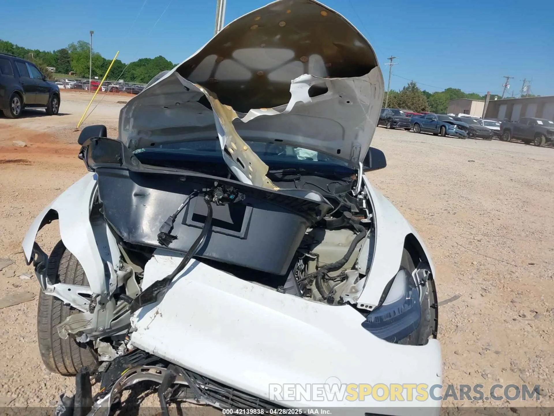 6 Photograph of a damaged car 5YJYGDEE0MF204377 TESLA MODEL Y 2021