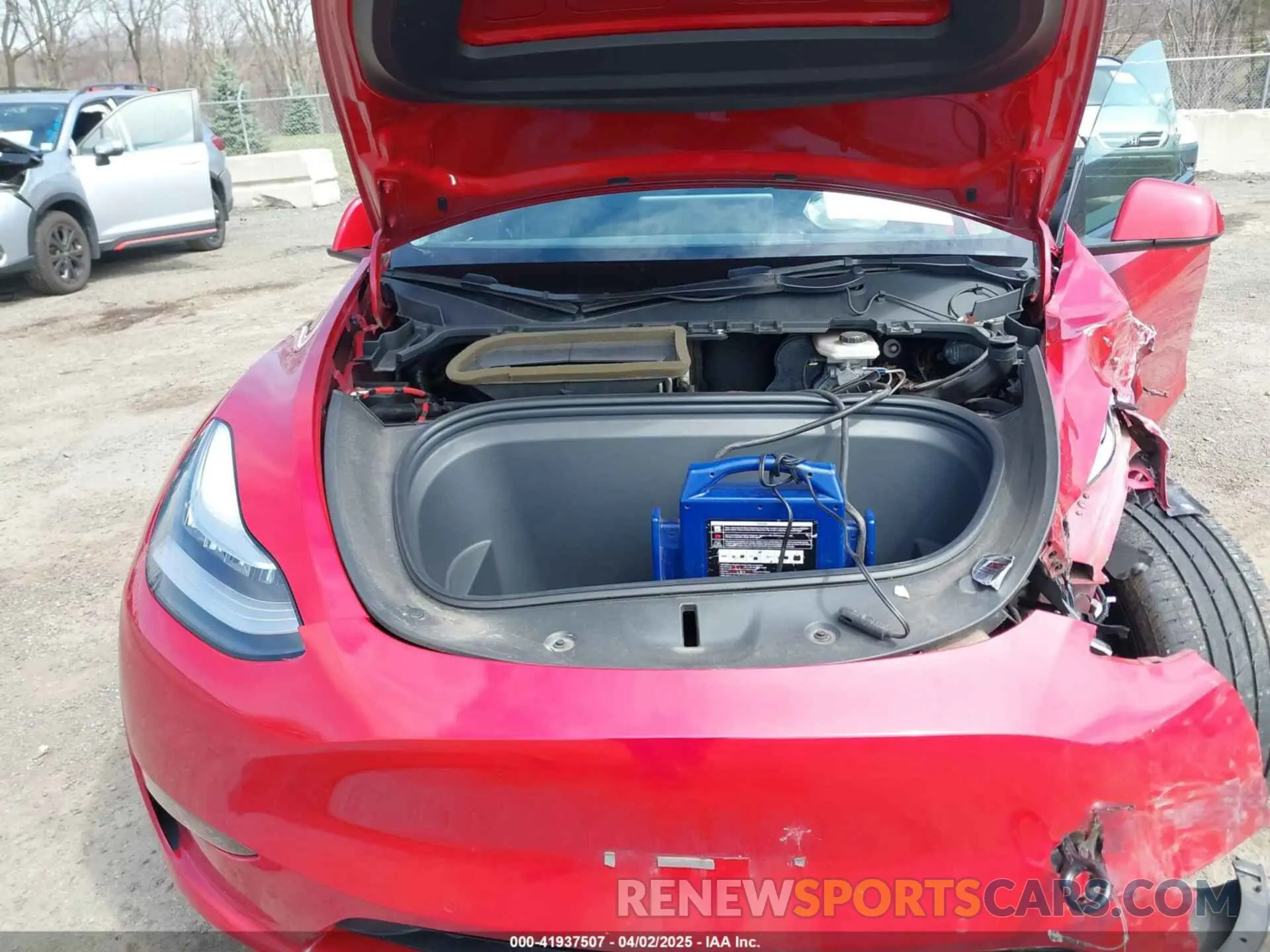 10 Photograph of a damaged car 5YJYGDEE0MF209191 TESLA MODEL Y 2021