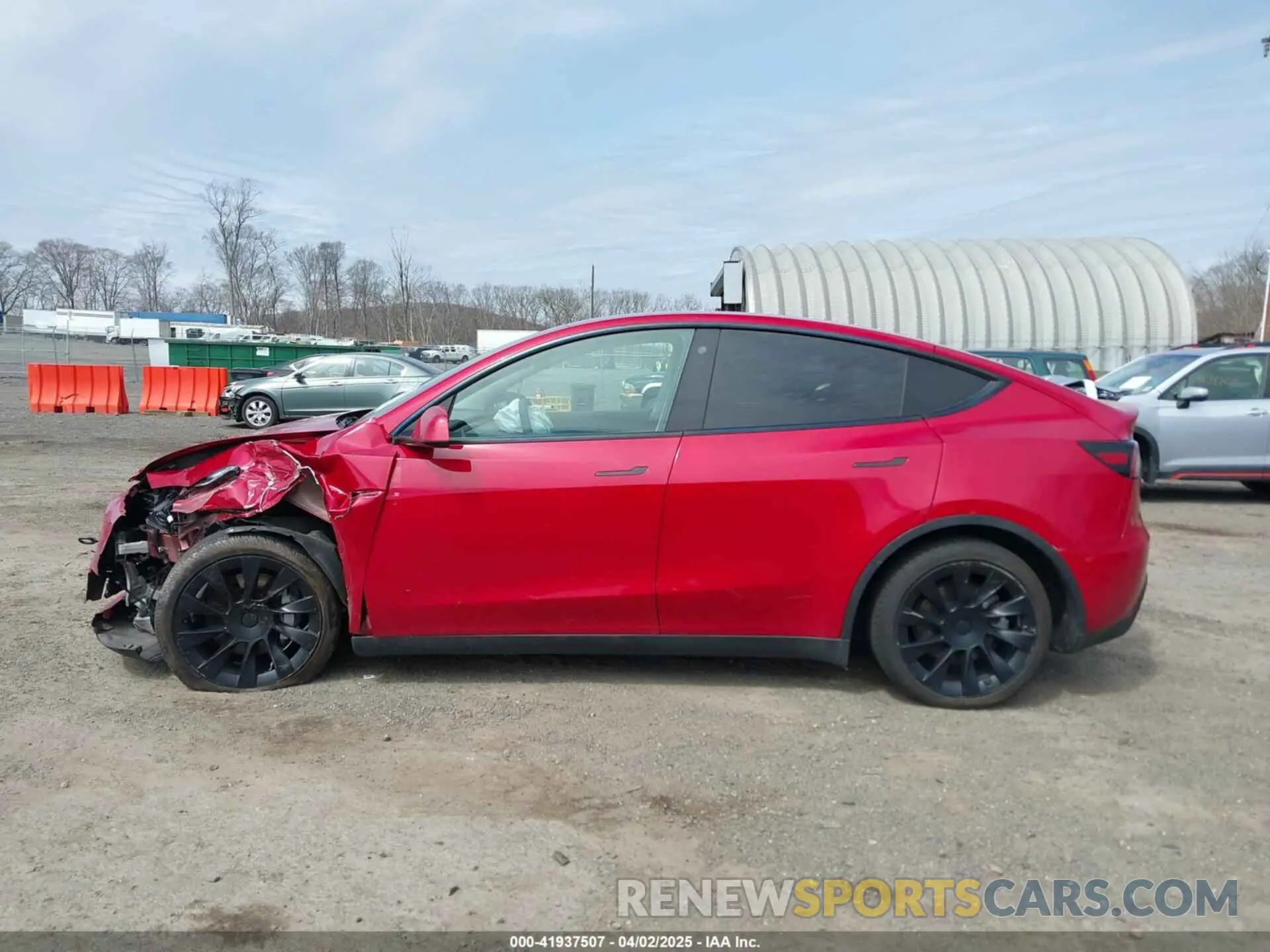 13 Photograph of a damaged car 5YJYGDEE0MF209191 TESLA MODEL Y 2021