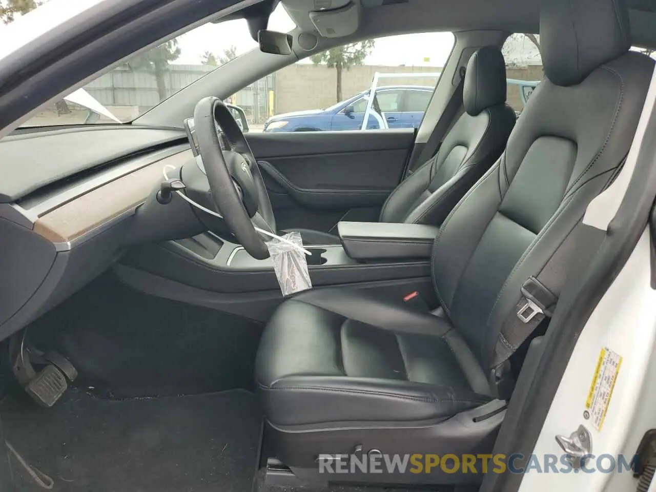 7 Photograph of a damaged car 5YJYGDEE0MF213600 TESLA MODEL Y 2021