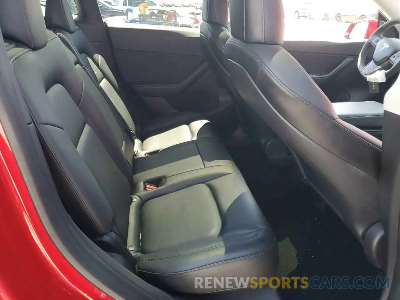11 Photograph of a damaged car 5YJYGDEE0MF217761 TESLA MODEL Y 2021