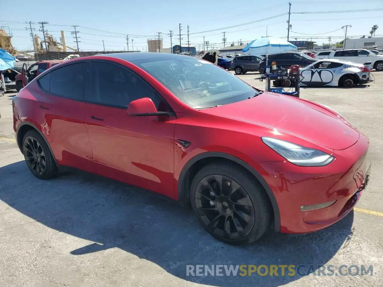 4 Photograph of a damaged car 5YJYGDEE0MF217761 TESLA MODEL Y 2021