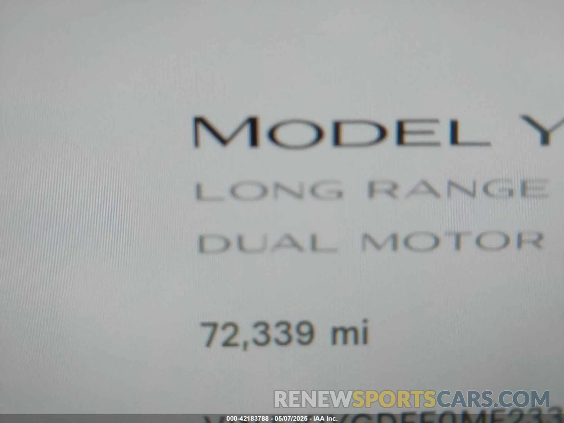 15 Photograph of a damaged car 5YJYGDEE0MF233524 TESLA MODEL Y 2021