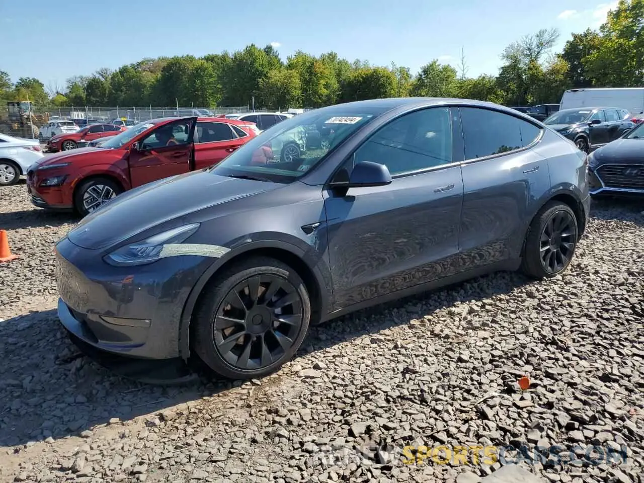 1 Photograph of a damaged car 5YJYGDEE0MF243468 TESLA MODEL Y 2021