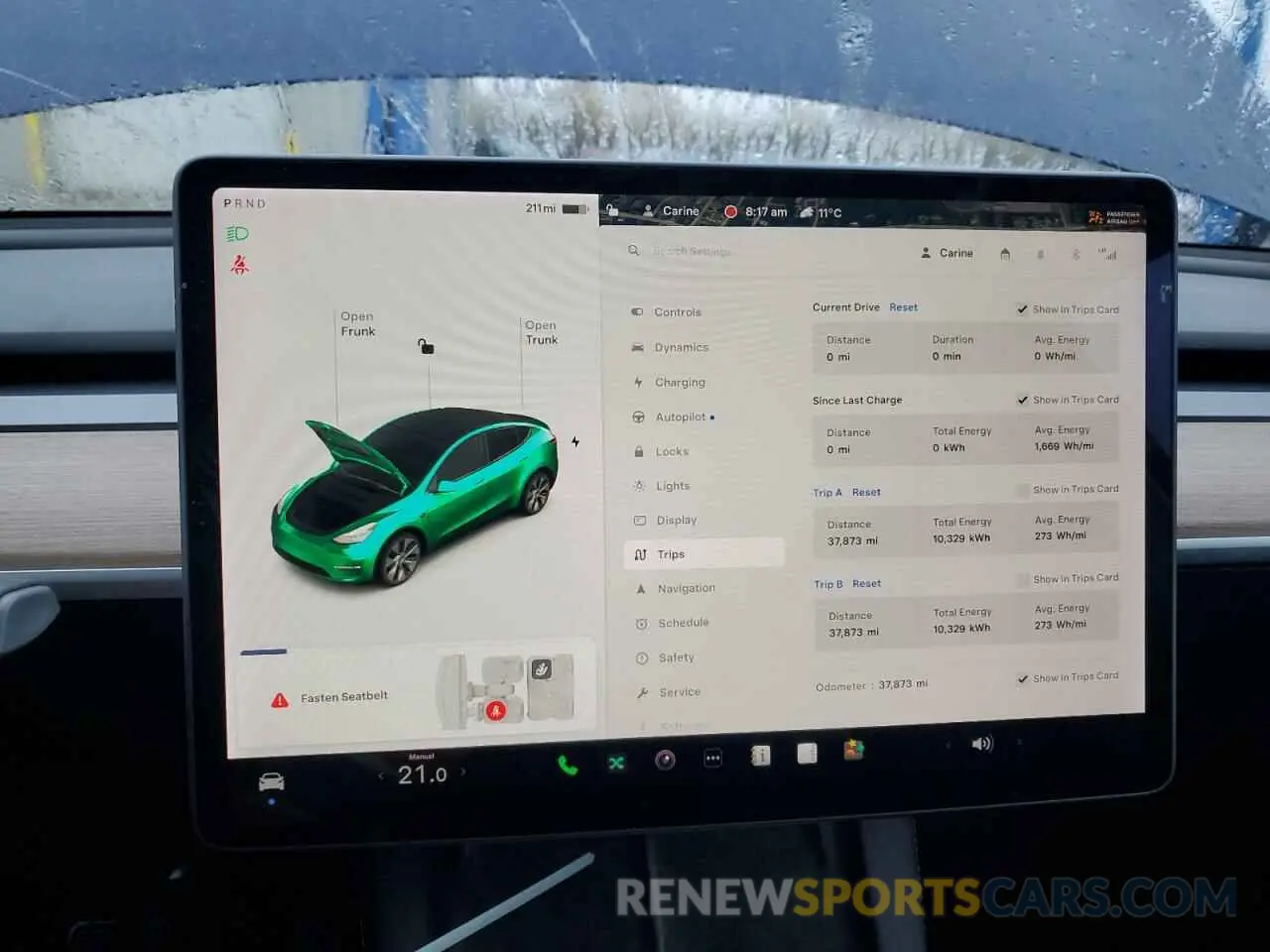 9 Photograph of a damaged car 5YJYGDEE0MF245009 TESLA MODEL Y 2021