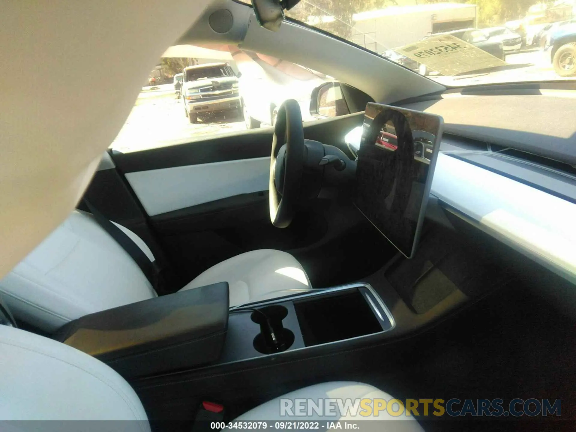 7 Photograph of a damaged car 5YJYGDEE0MF250887 TESLA MODEL Y 2021