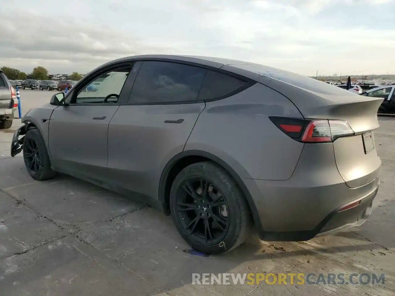 2 Photograph of a damaged car 5YJYGDEE0MF255412 TESLA MODEL Y 2021