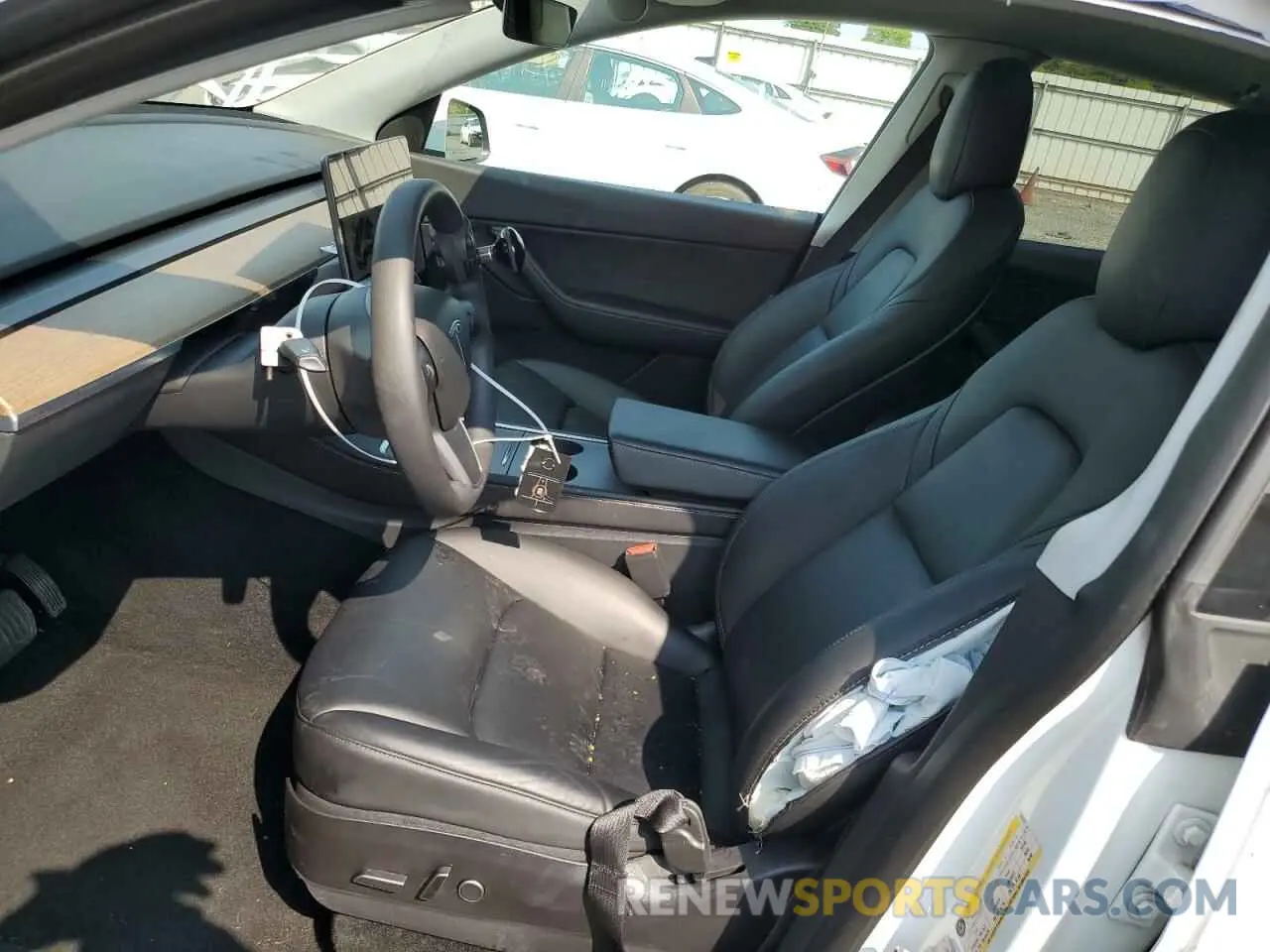 7 Photograph of a damaged car 5YJYGDEE0MF258102 TESLA MODEL Y 2021