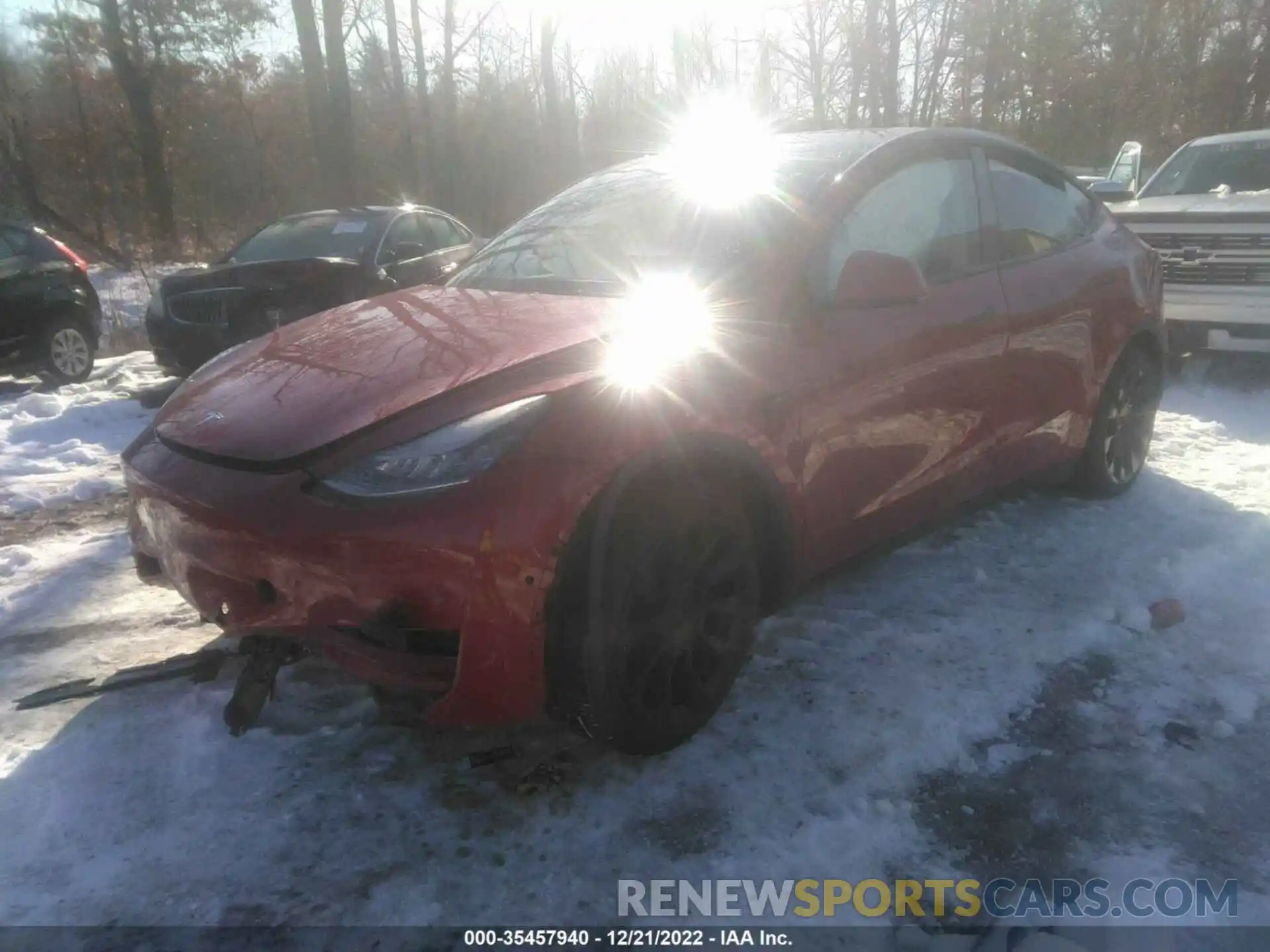 2 Photograph of a damaged car 5YJYGDEE0MF262022 TESLA MODEL Y 2021