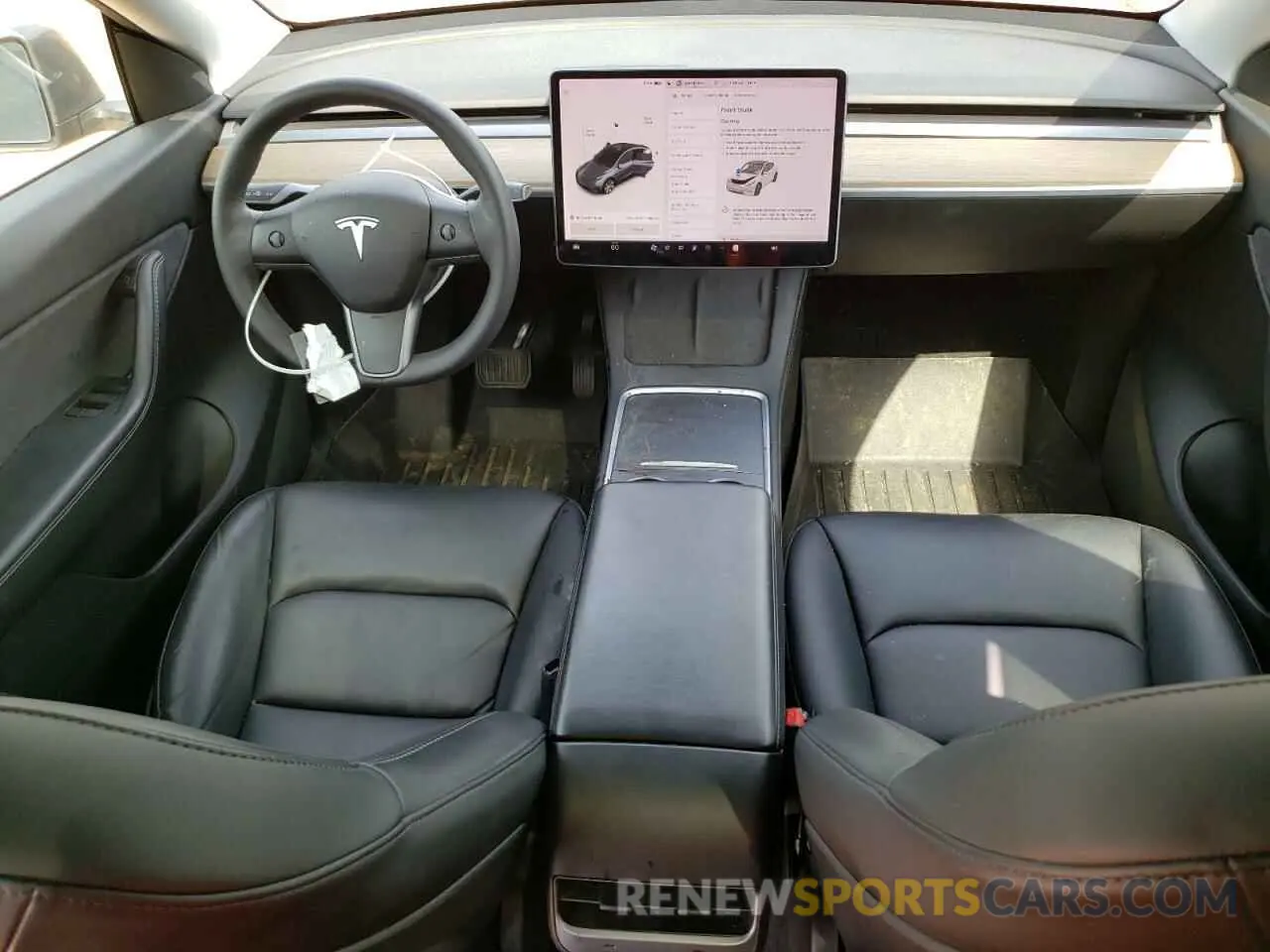 8 Photograph of a damaged car 5YJYGDEE0MF263137 TESLA MODEL Y 2021