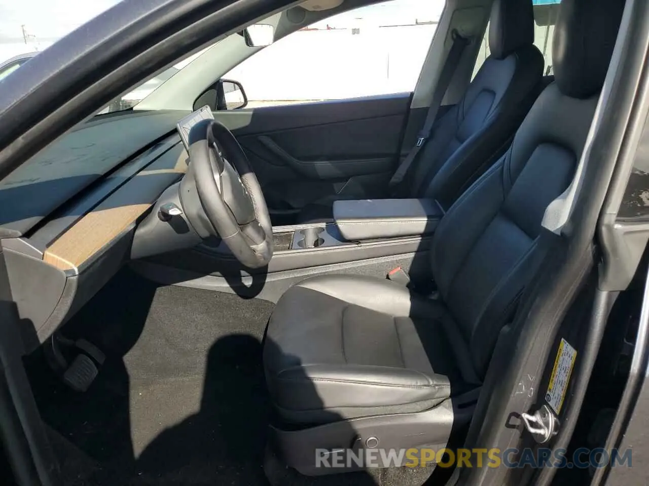 7 Photograph of a damaged car 5YJYGDEE0MF264367 TESLA MODEL Y 2021