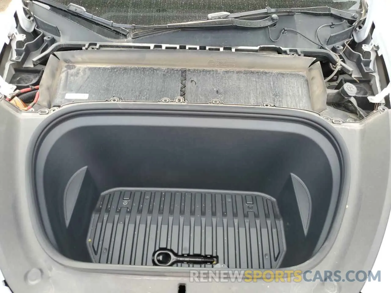 11 Photograph of a damaged car 5YJYGDEE0MF265020 TESLA MODEL Y 2021