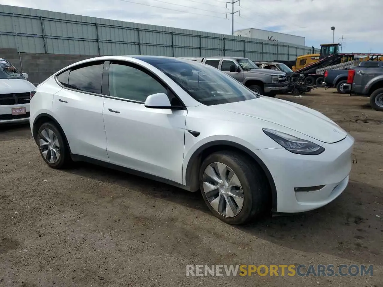 4 Photograph of a damaged car 5YJYGDEE0MF265020 TESLA MODEL Y 2021