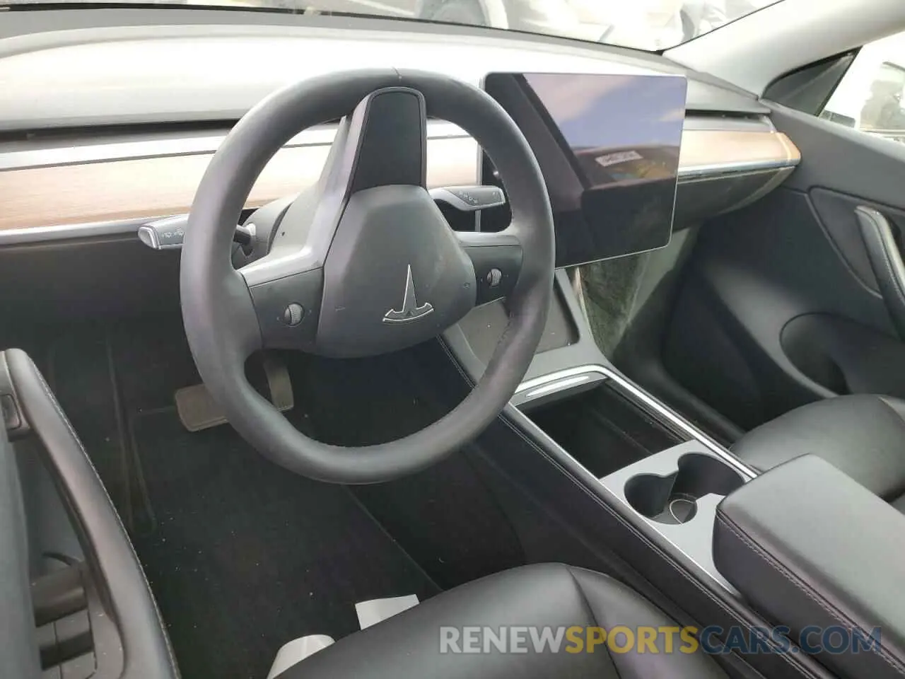 8 Photograph of a damaged car 5YJYGDEE0MF265020 TESLA MODEL Y 2021
