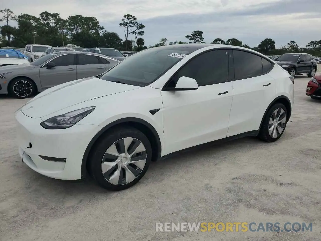 1 Photograph of a damaged car 5YJYGDEE0MF268287 TESLA MODEL Y 2021