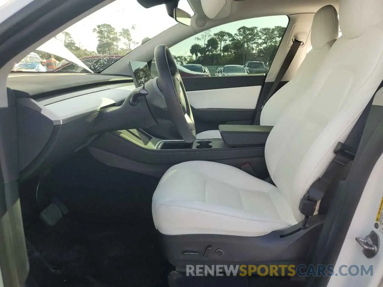 7 Photograph of a damaged car 5YJYGDEE0MF268287 TESLA MODEL Y 2021