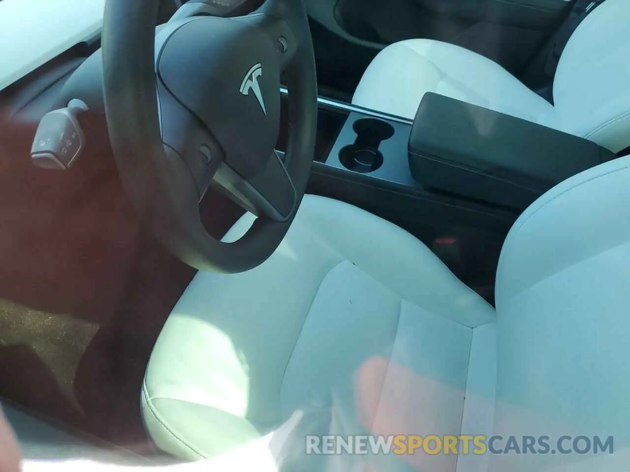 9 Photograph of a damaged car 5YJYGDEE0MF268287 TESLA MODEL Y 2021