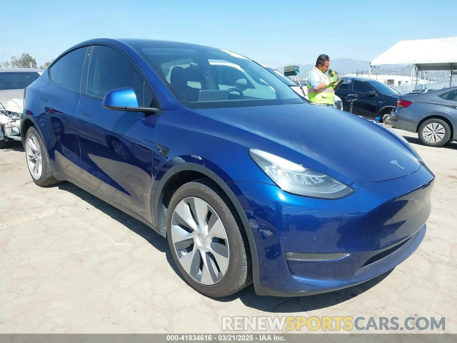 1 Photograph of a damaged car 5YJYGDEE0MF270461 TESLA MODEL Y 2021