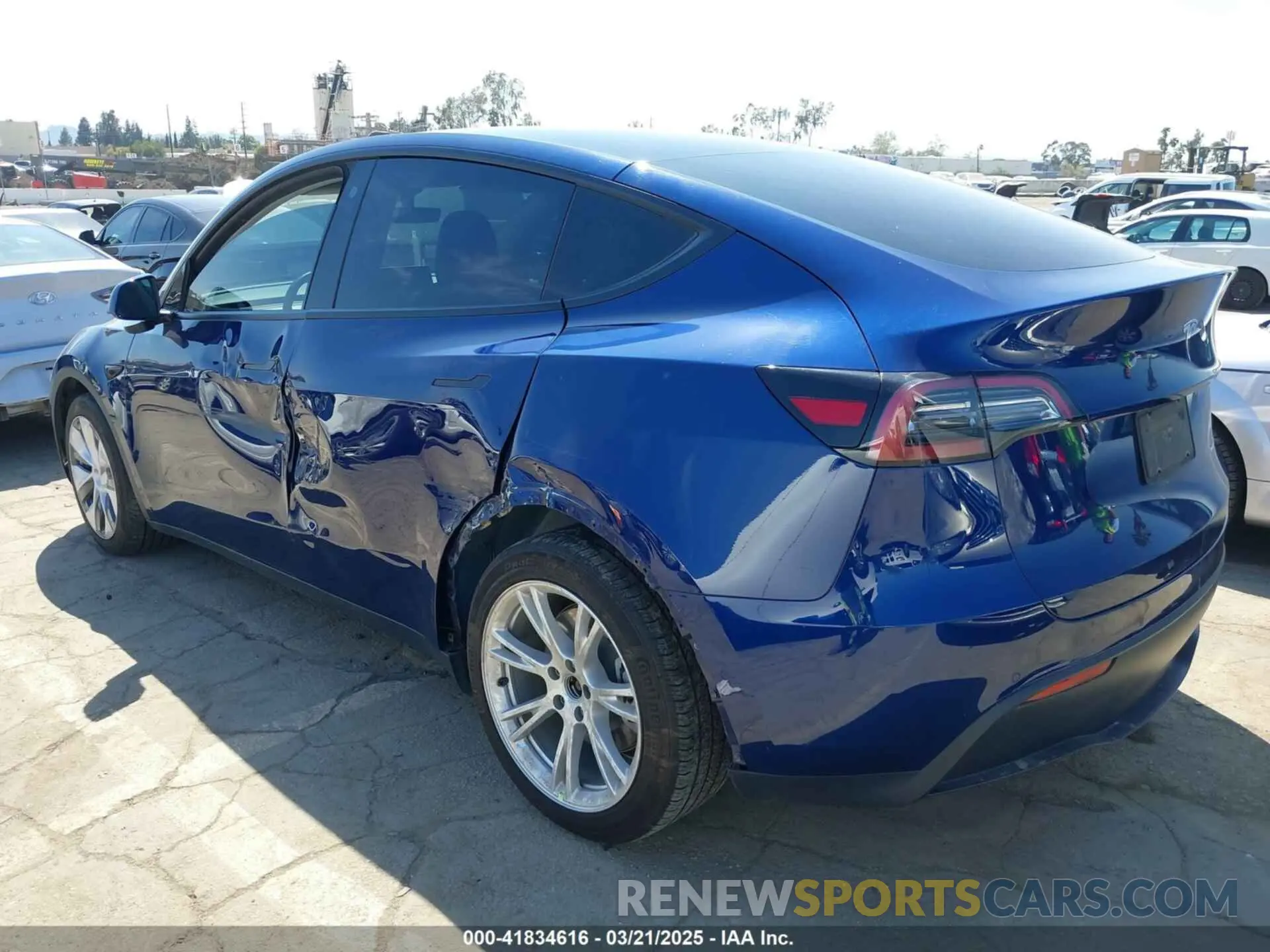 3 Photograph of a damaged car 5YJYGDEE0MF270461 TESLA MODEL Y 2021