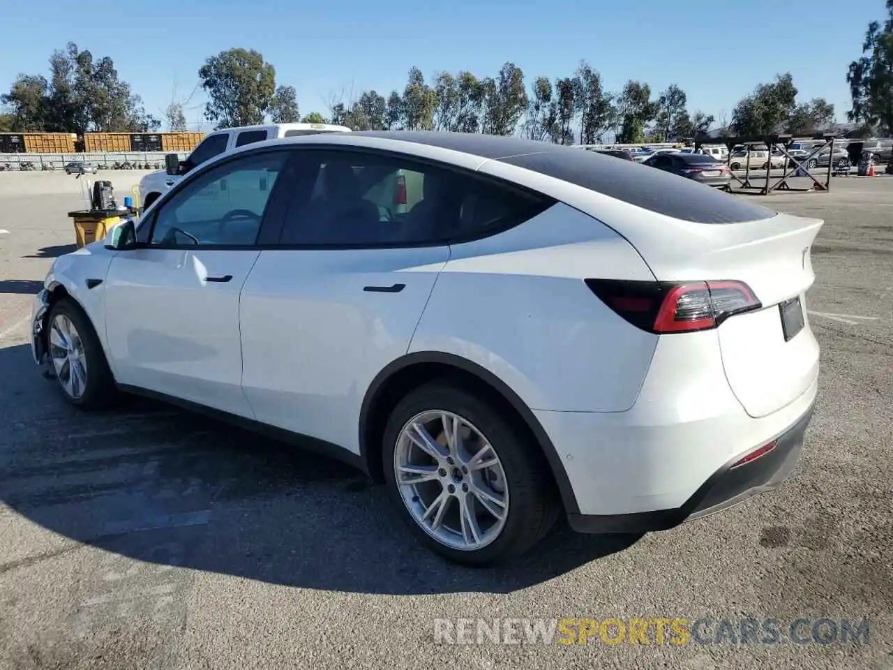 2 Photograph of a damaged car 5YJYGDEE0MF274834 TESLA MODEL Y 2021